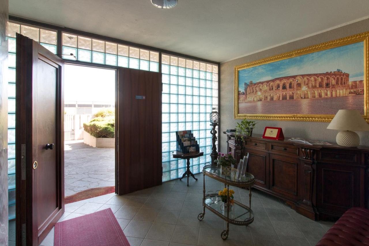 Villa Boninsegna - Wine Enoteca Verdi - كاستل دازانو المظهر الخارجي الصورة